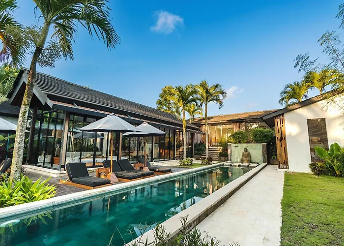 Luxury With Jacuzzi Near Monkey Forest Villa