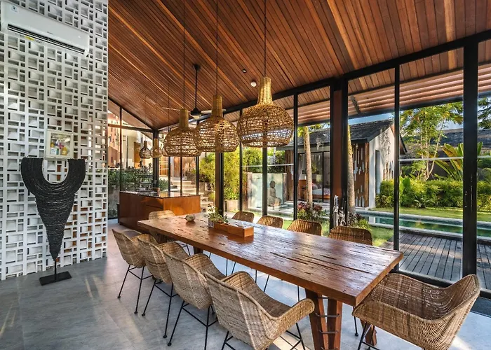 Luxury With Jacuzzi Near Monkey Forest Villa
