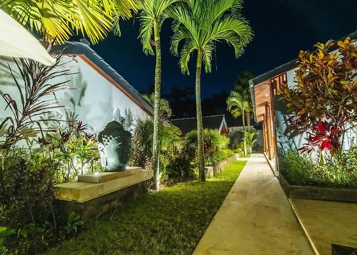Luxury With Jacuzzi Near Monkey Forest Villa *