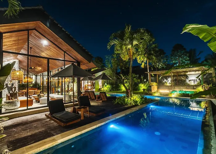 Luxury With Jacuzzi Near Monkey Forest Villa