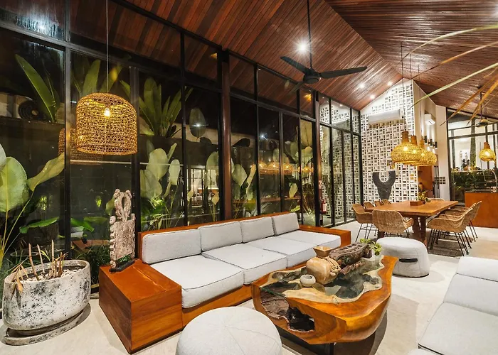 Luxury With Jacuzzi Near Monkey Forest *