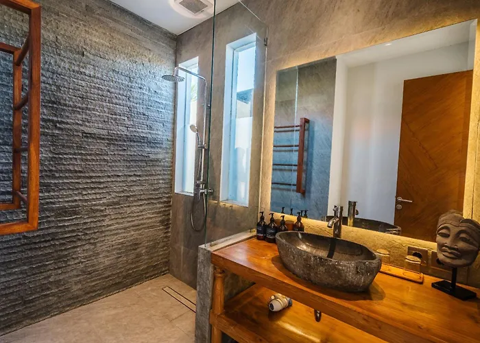 Luxury With Jacuzzi Near Monkey Forest Villa *