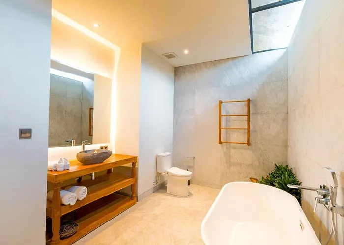 Luxury With Jacuzzi Near Monkey Forest *