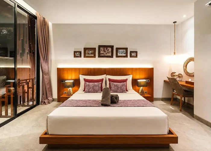 Luxury With Jacuzzi Near Monkey Forest Ubud